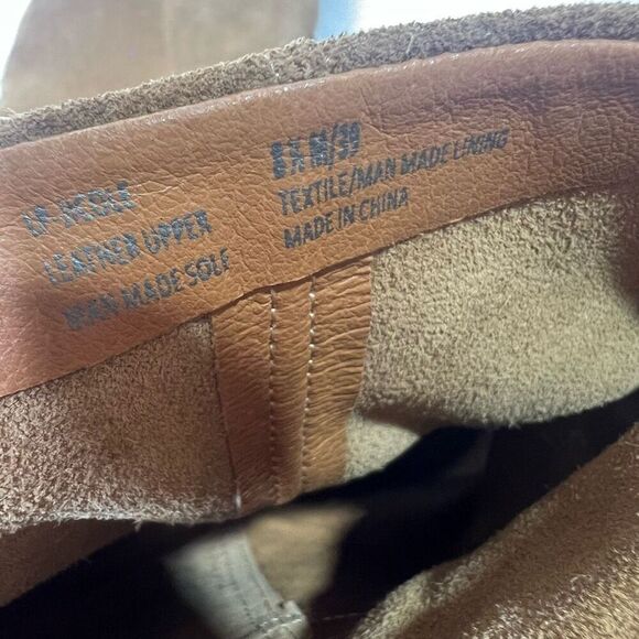 Lucky Brand Jicole Brown Suede Slip On Heeled Boots New Condition Size 8.5 - Picture 2 of 9